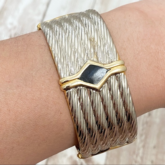 Unsigned 2- Tone Wide Cuff Rope Enamel Bangle Hinged Bracelet - Picture 6 of 11